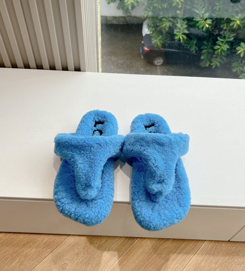 l*ew* slippers